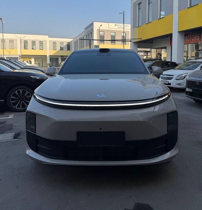 Lixiang L6 max 2024 йил