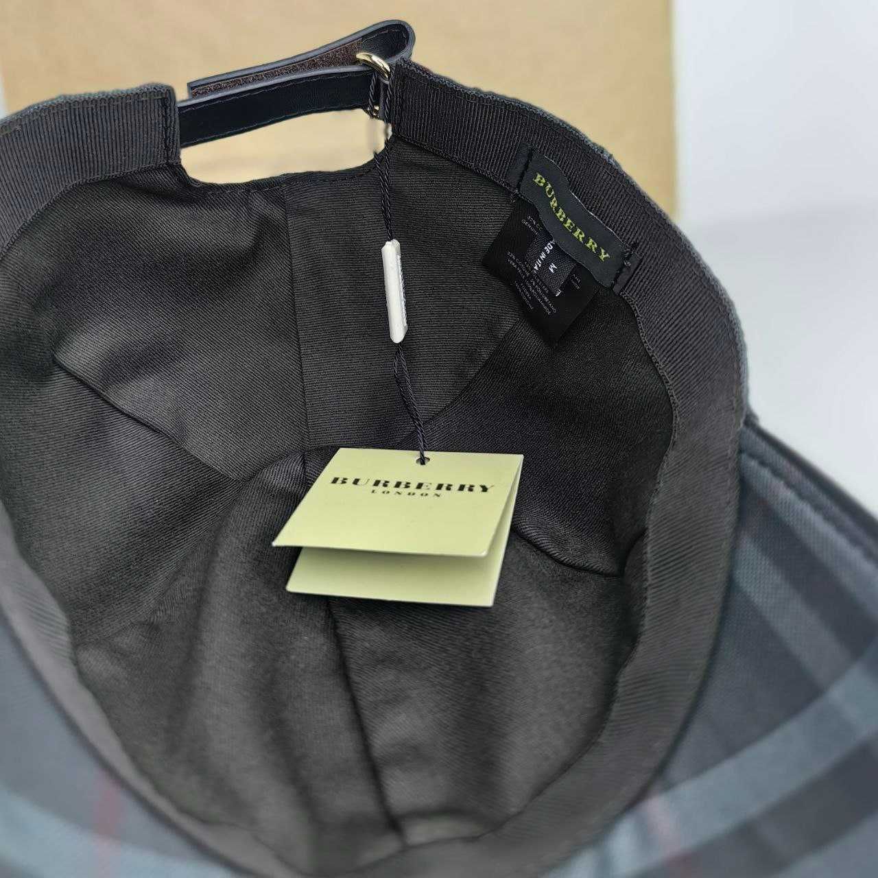 Шапка Burberry hat