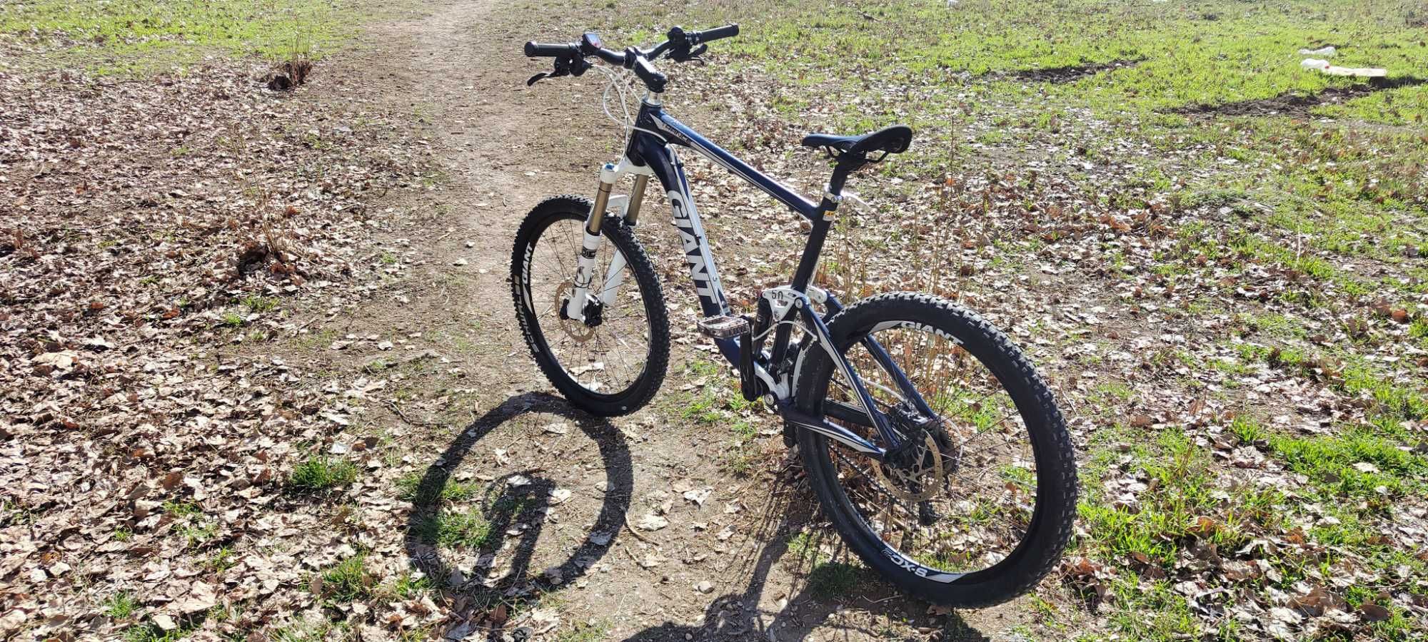 Bicicletă Giant Trance 5.0 – 26” – Full Suspension Trail All-Mountain