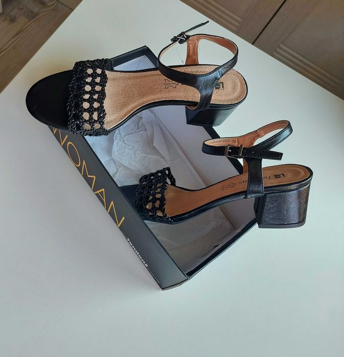 Нови дамски сандалети на нисък ток - номер 39