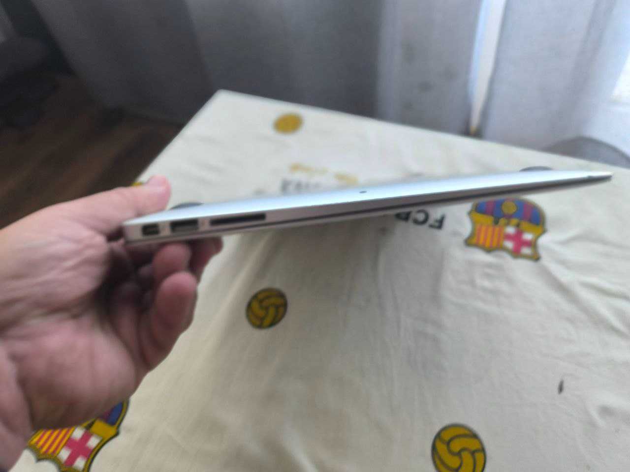 Продавам употребяван MacBook Air