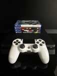 NEGOCIABIL PS 4 SLIM 1TB + 4 jocuri + 1 manetă