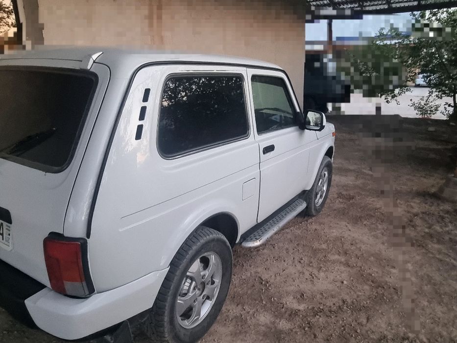 Niva urban 2018 y kraska toza metan 100 l 4 pakalena