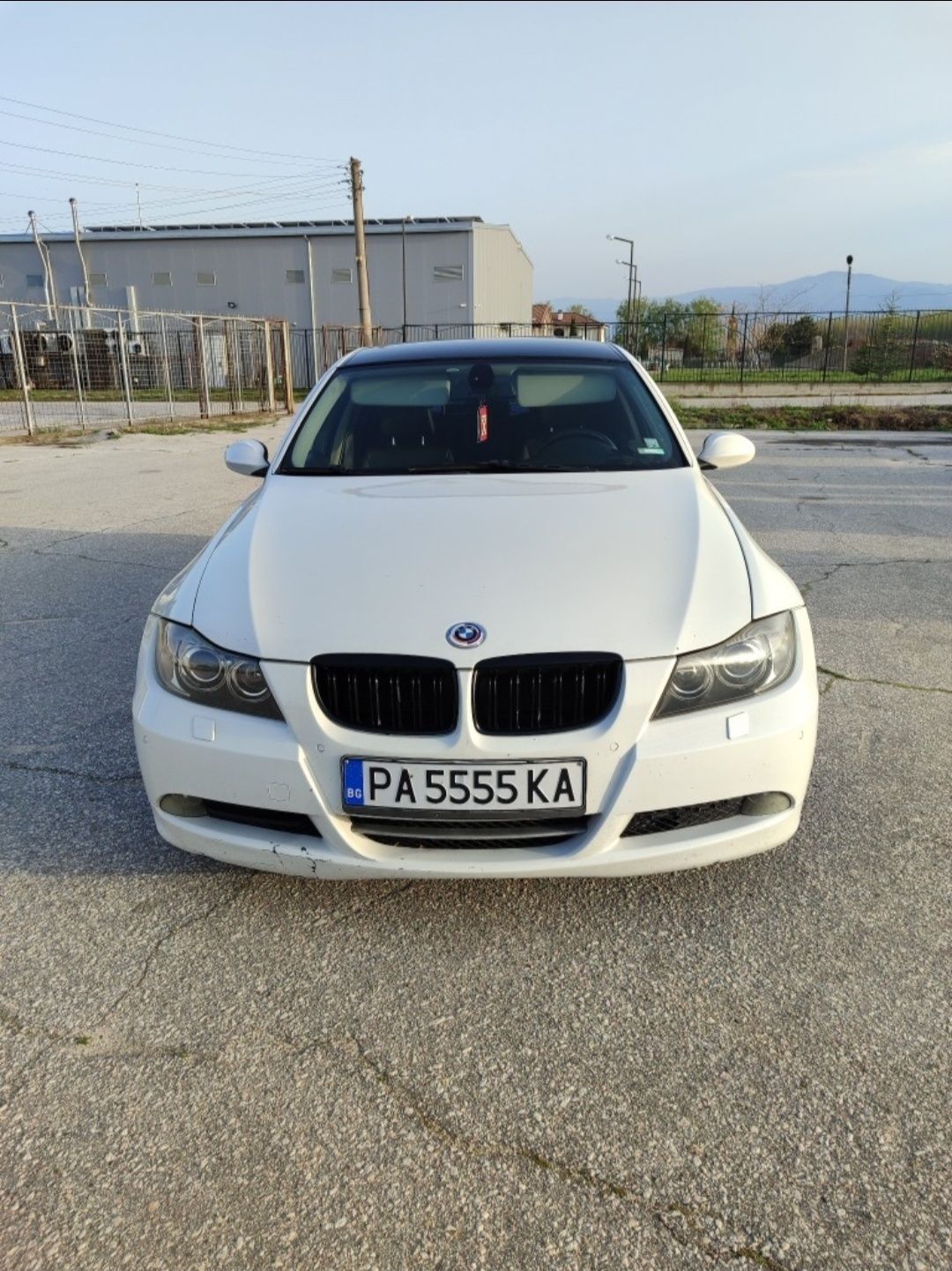 BMW e90 3.0d  231 к.с  на задно