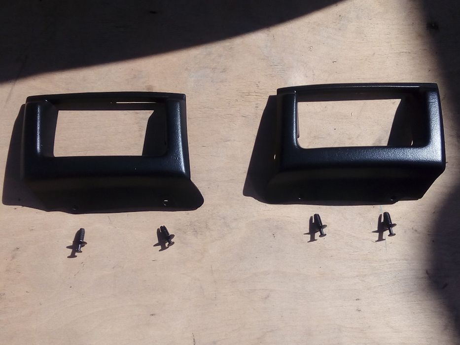 Рамка под туманки пассат б3. Очки на туманки. Накладки птф.