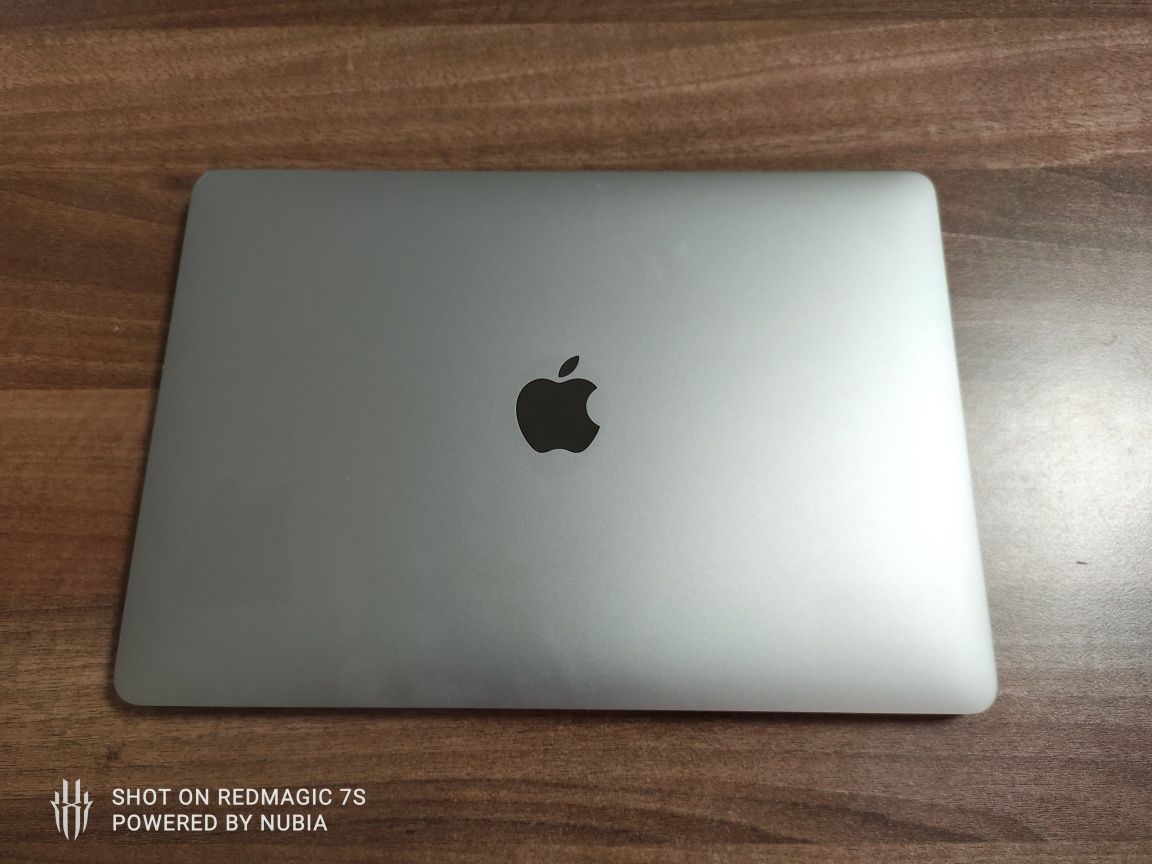 MacBook Pro 13", 2019