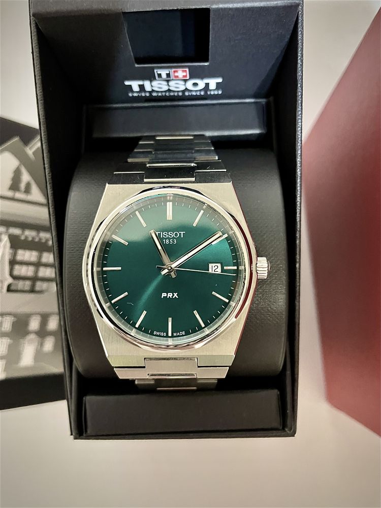 Продаю часы Tissot PRX (зеленый циферблат)