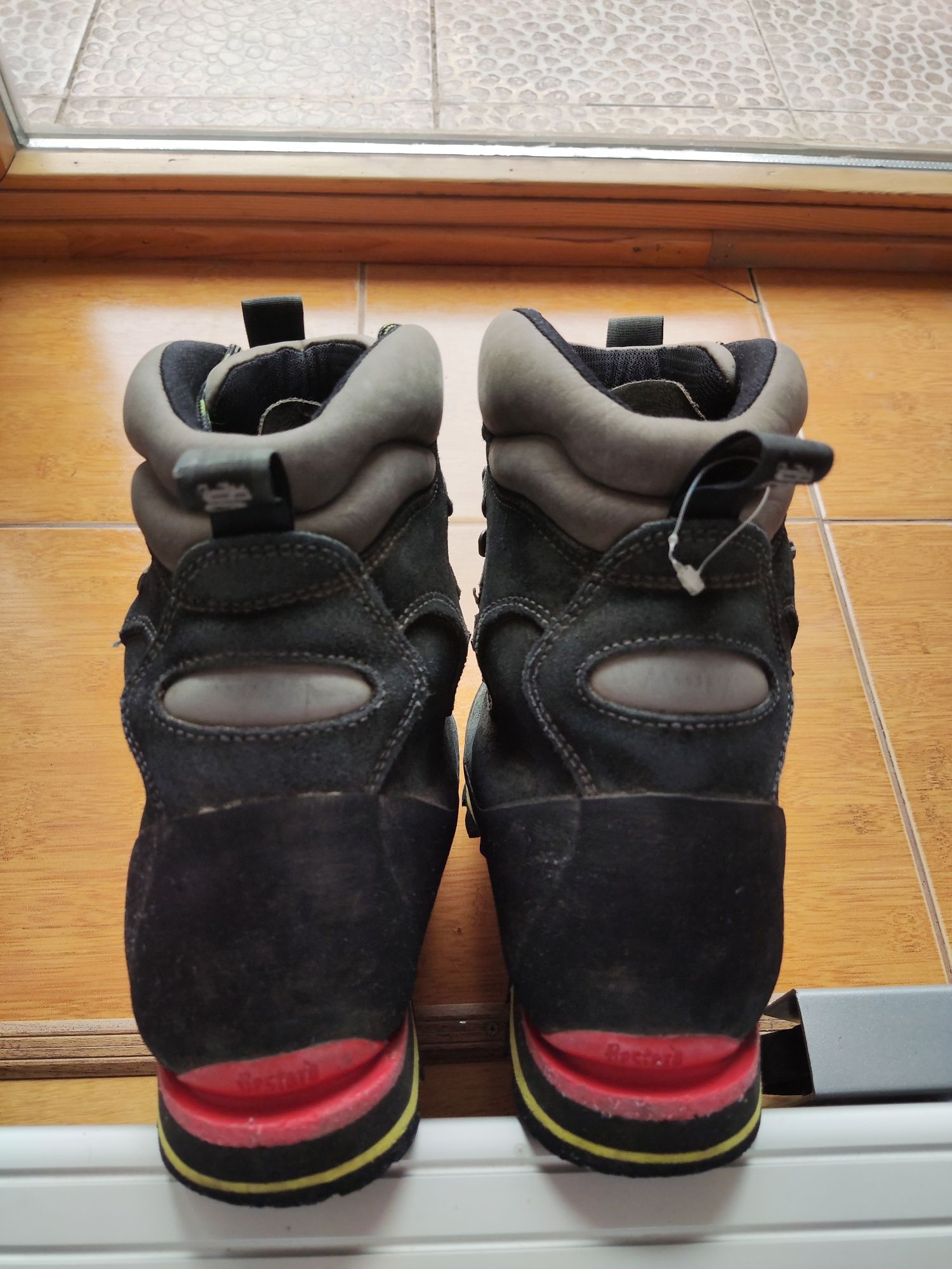 Треккинговые ботинки Bestard Elbrus.