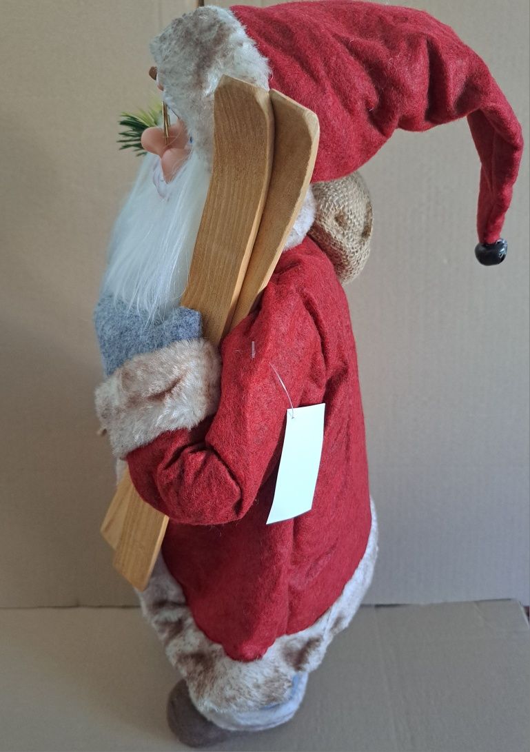 Figurina Mos Craciun 60 cm înălțime cu schiuri ursulet sac cadou brad
