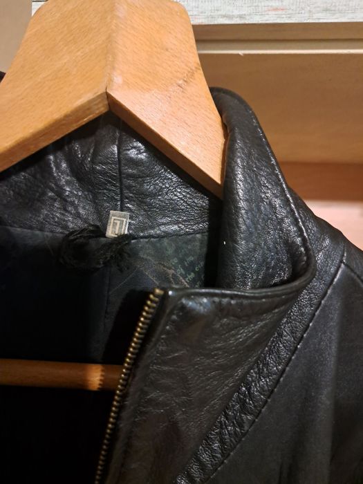 Спешно продавам кожено яке