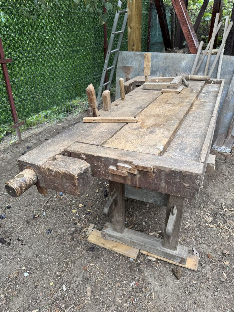 Banc de lucru din lemn