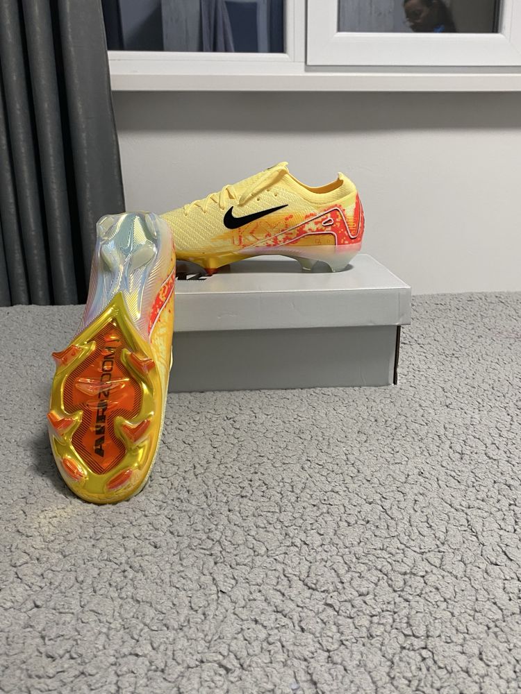 Бутонки Nike Kylian Mbappe edition
