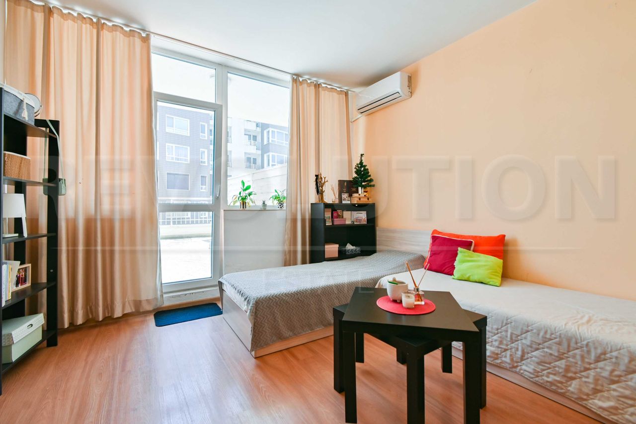 Продава се Едностаен апартамент в София, Студентски град - 65 кв.м за 2000 €/кв.м - Снимка #1