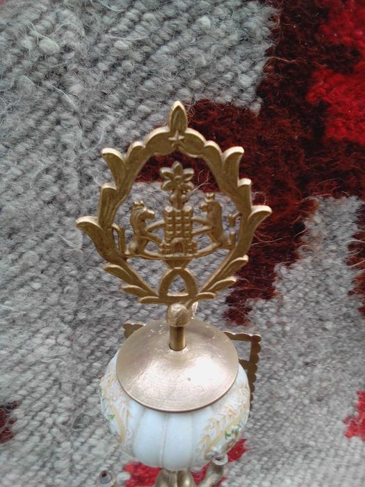 Lampa veche din bronz masiv sec. 19.Model deosebit.