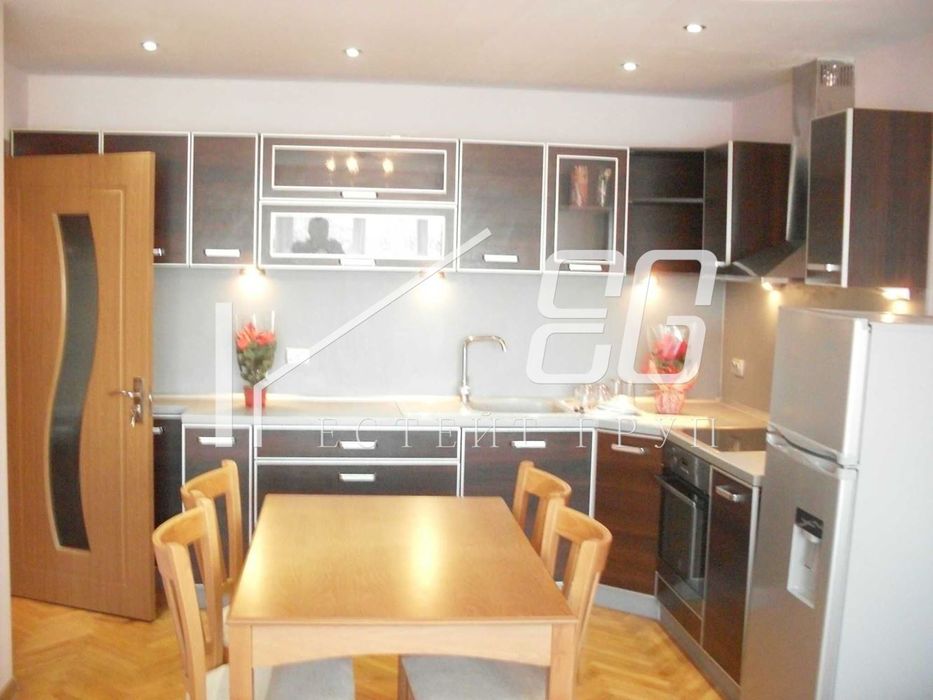 3-стаен в Варна-Базар Левски площ 75 цена 575