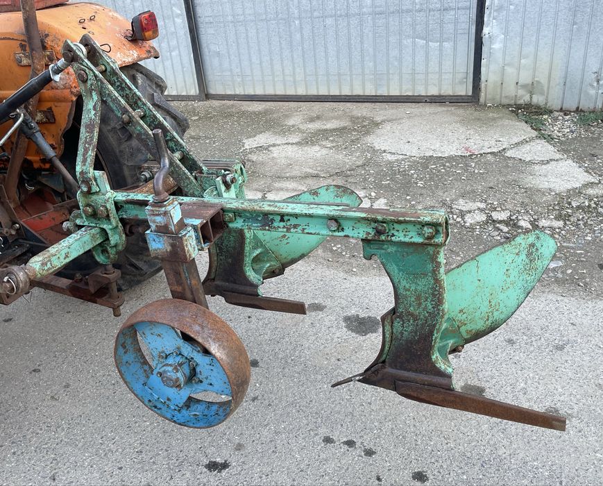 Plug 2 brazde PP2 de Craiova plug pe sina