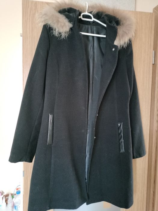 Palton cu gluga detasabila