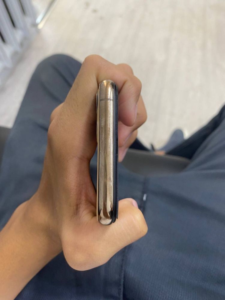 Iphone 11pro  gold