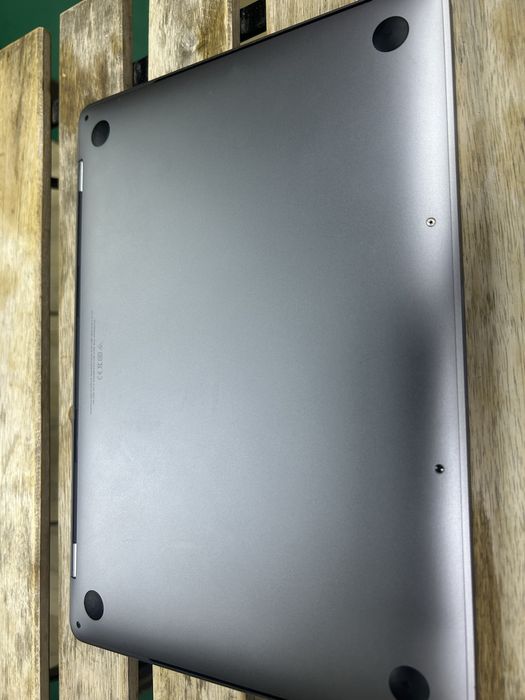 Macbook Pro 13 inch 2019