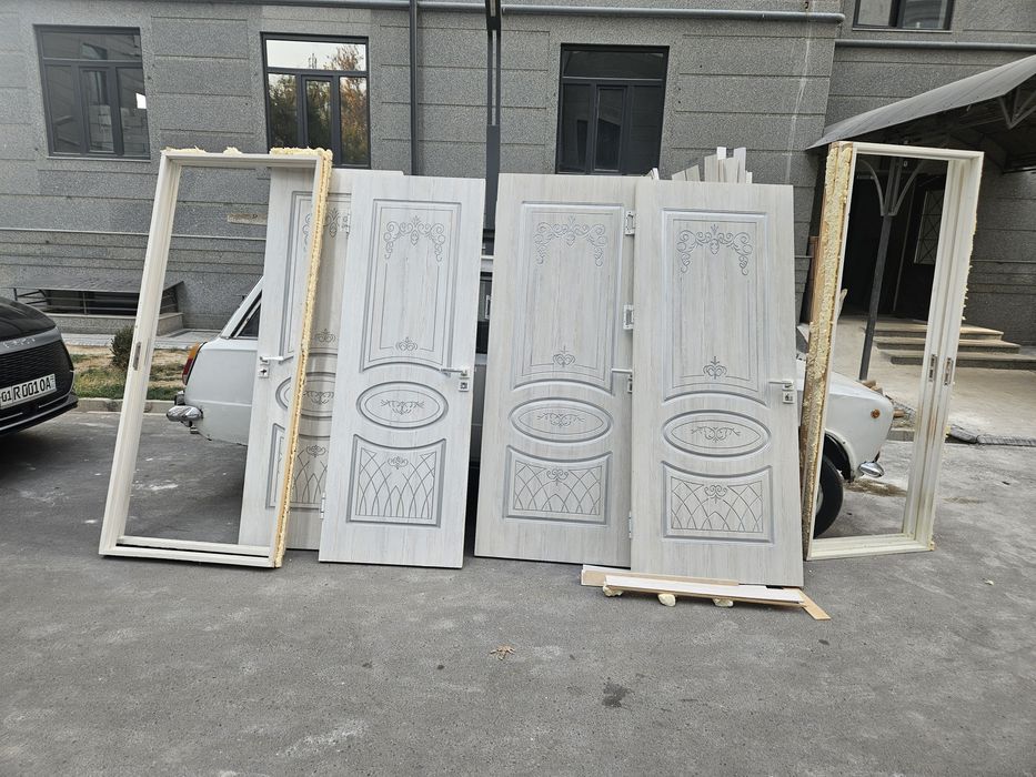 Продаётся дверь мдф крашеные