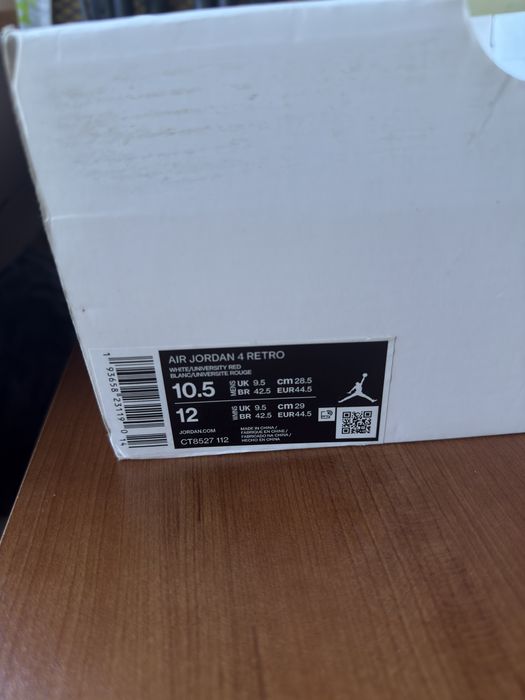 Vand Jordan 4 Metallic Red