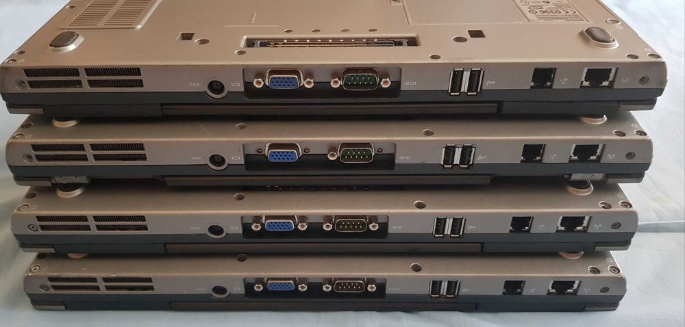 Lot de 4 laptopuri DELL D620 nefunctionale (sau cu defecte)