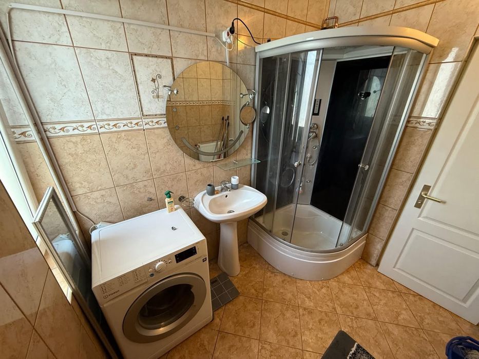 Ofer spre Vanzare Apartament 2 Camere Etaj 2  zona Burdea