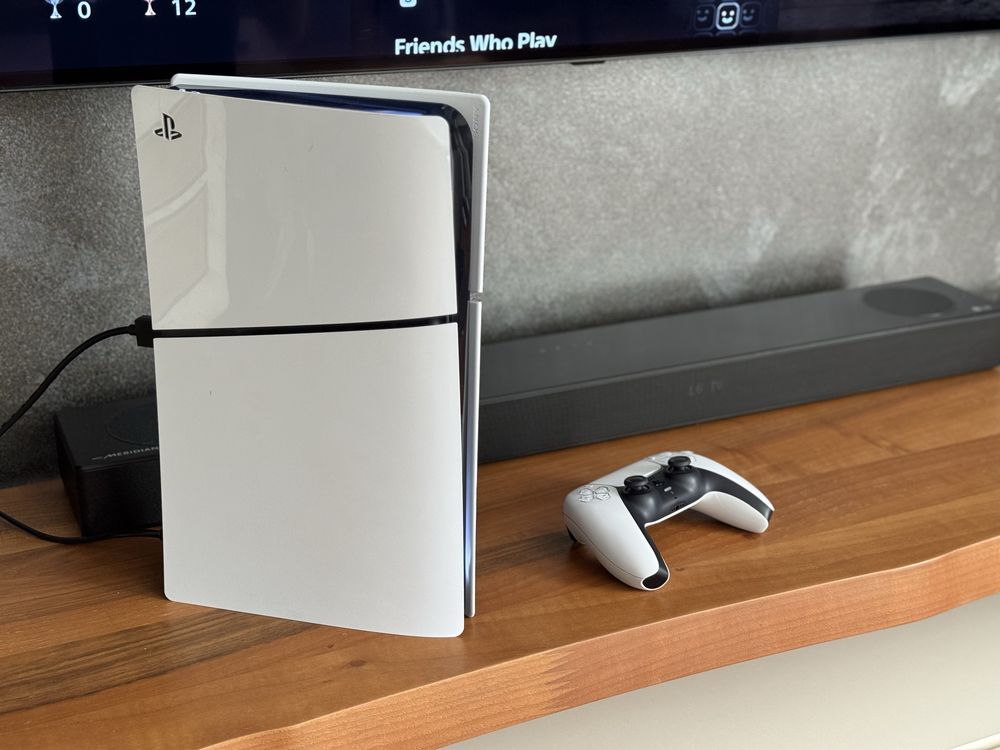 PlayStation 5 + Игри Отличен !