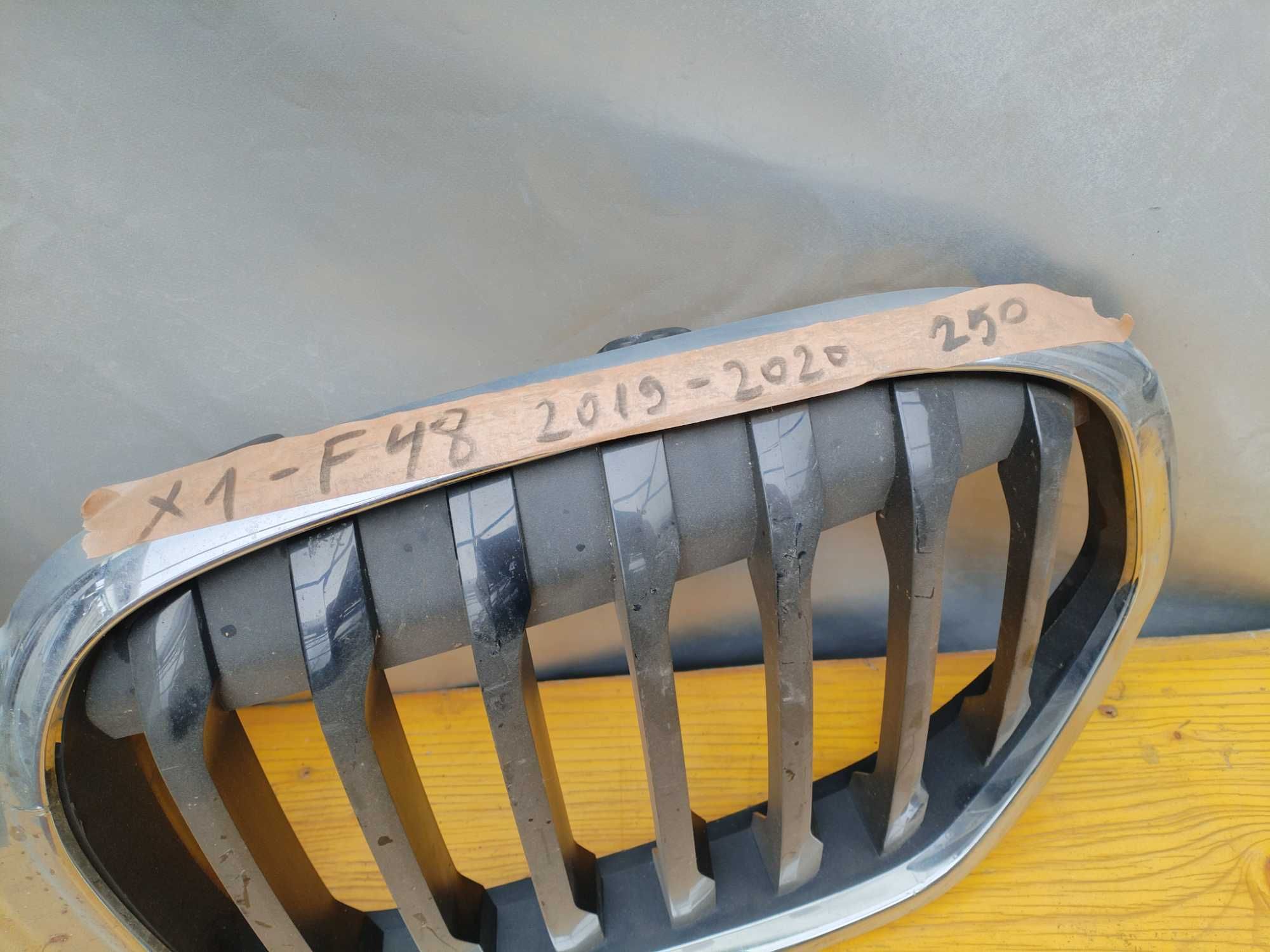 Грил решетка BMW X1 F48 2019/20г