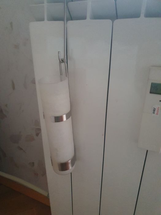 Продавам етажерки за баня, сушилник за посуда и съдове за овлажняване