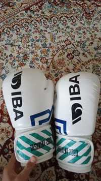 Продам Iba перчатка