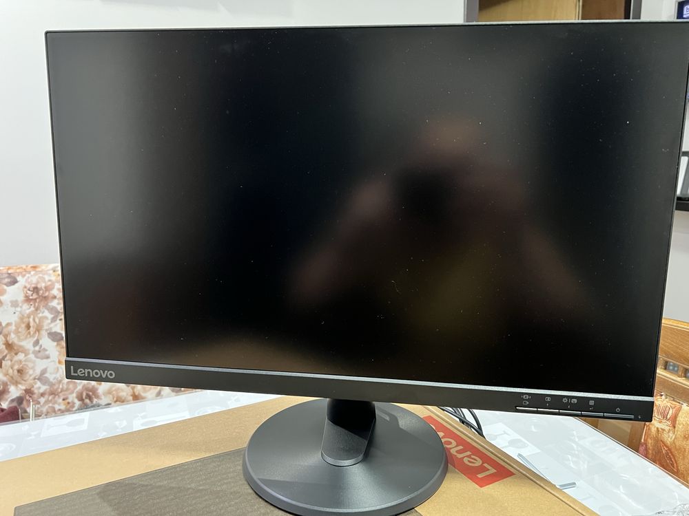 Монитор lenovo 24”