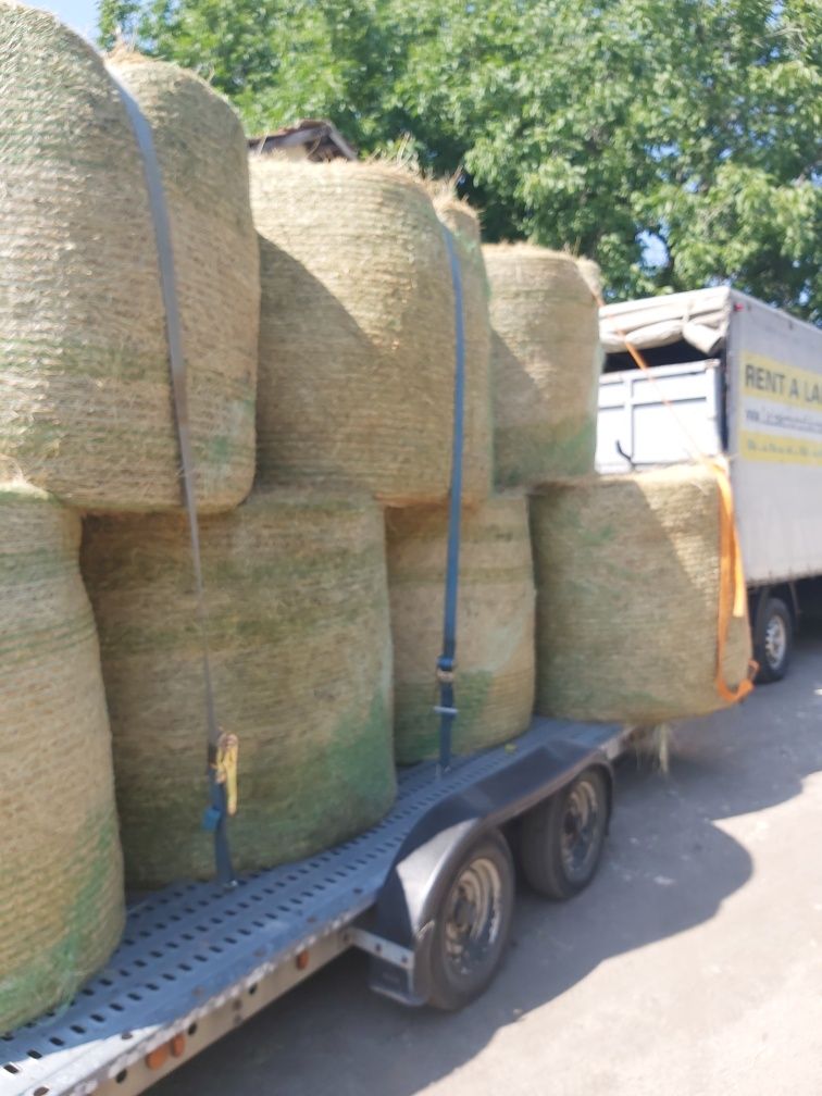 Продавам бали сено с люцерна