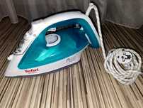 Fier de călcat Tefal Easygliss 2400W.