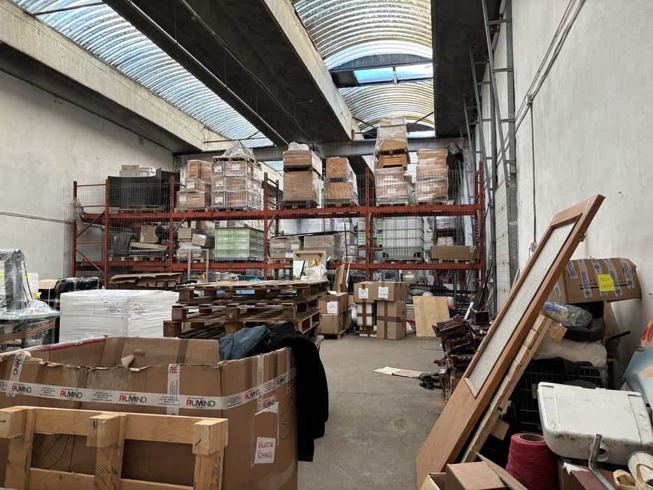 Inchiriem birouri+ parcare camione  in bors zona celestica