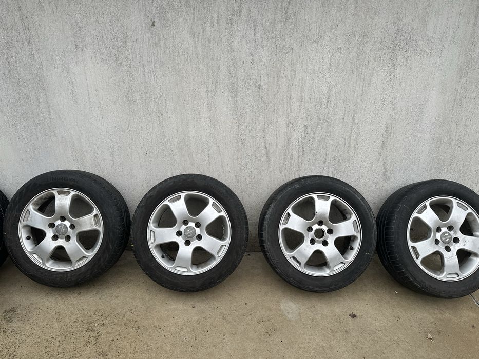 Гуми с джанти 16-цола