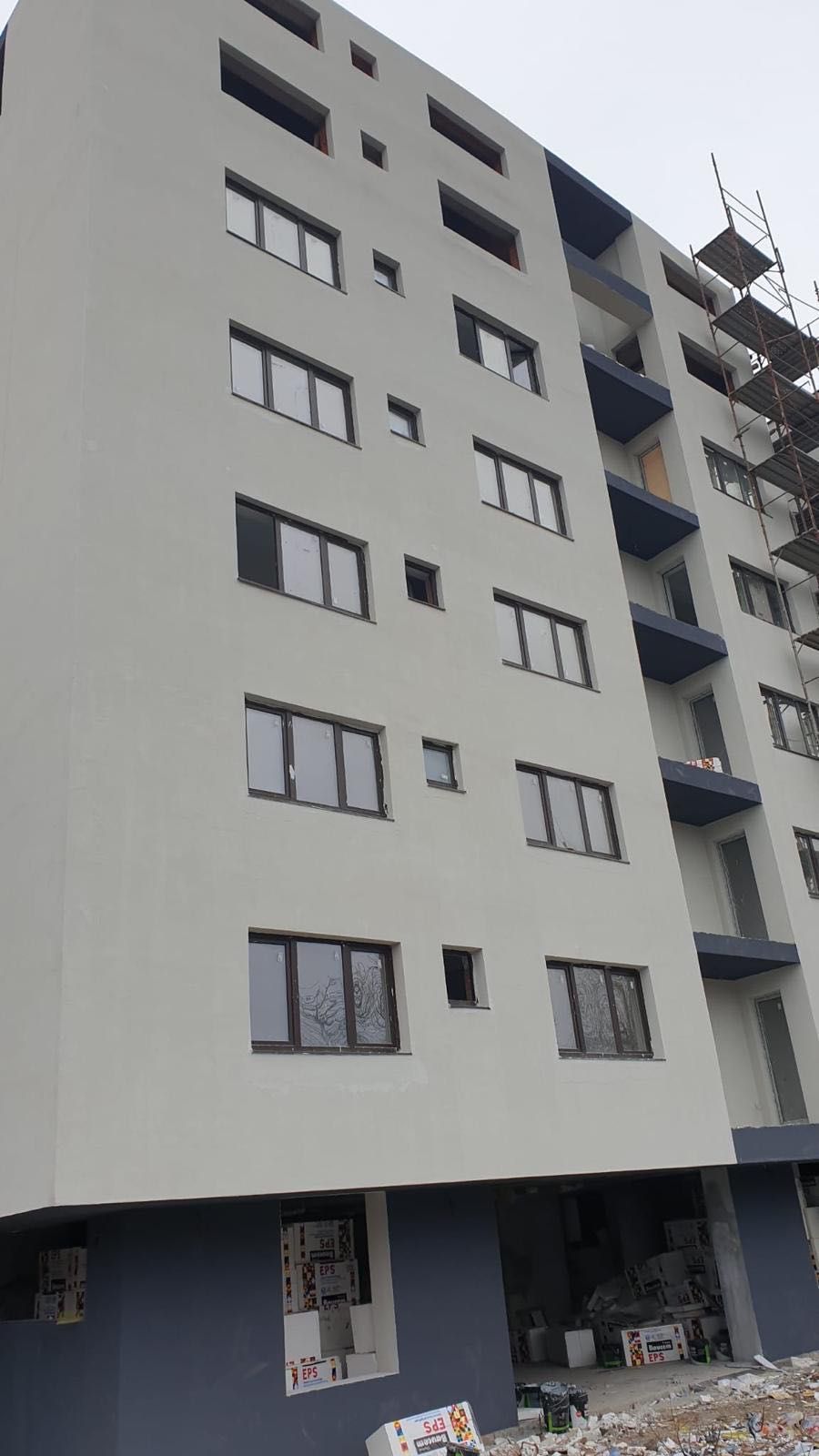 Vand apartament 2 camere zona Fundeni