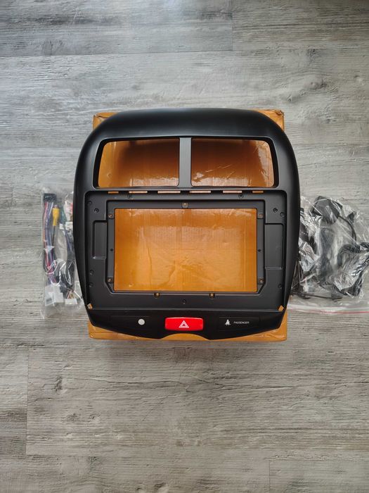 Rama navigatie, dedicata mitsubischi asx+cabuz+cabluri 250 lei