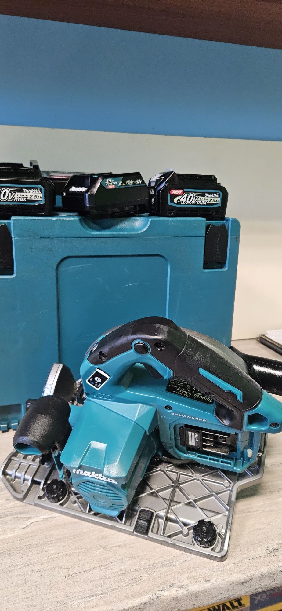 Makita Циркуляр Линеен Потапящ HS004G 40V.