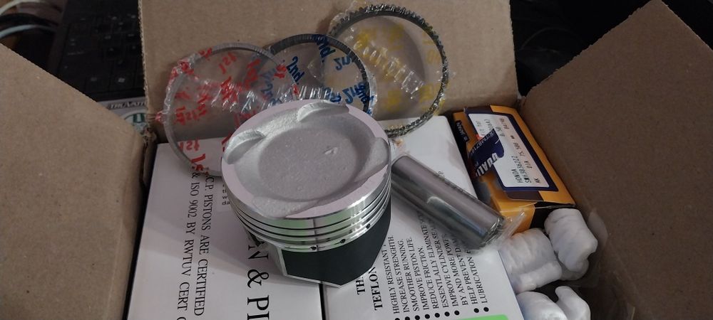 Турбо бутала хонда Д серия / turbo pistons Honda D series