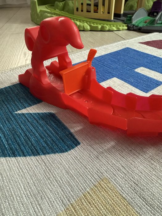 Set Hotwheels Sectia Politie Pista Inamicilor