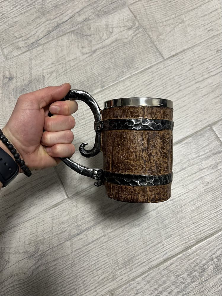 Halbă Bere pentru Vikingi, din metal și lemn, cadou sau colecție