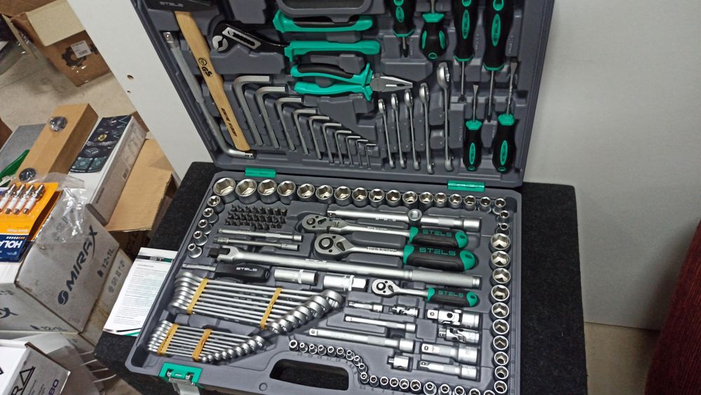 Новый набор инструмента Stels 142 предмета