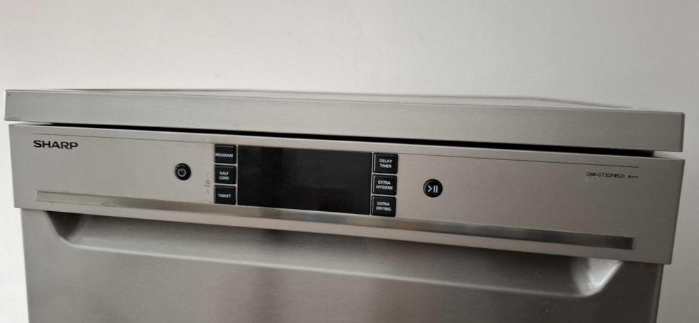 Masina de spalat vase Sharp