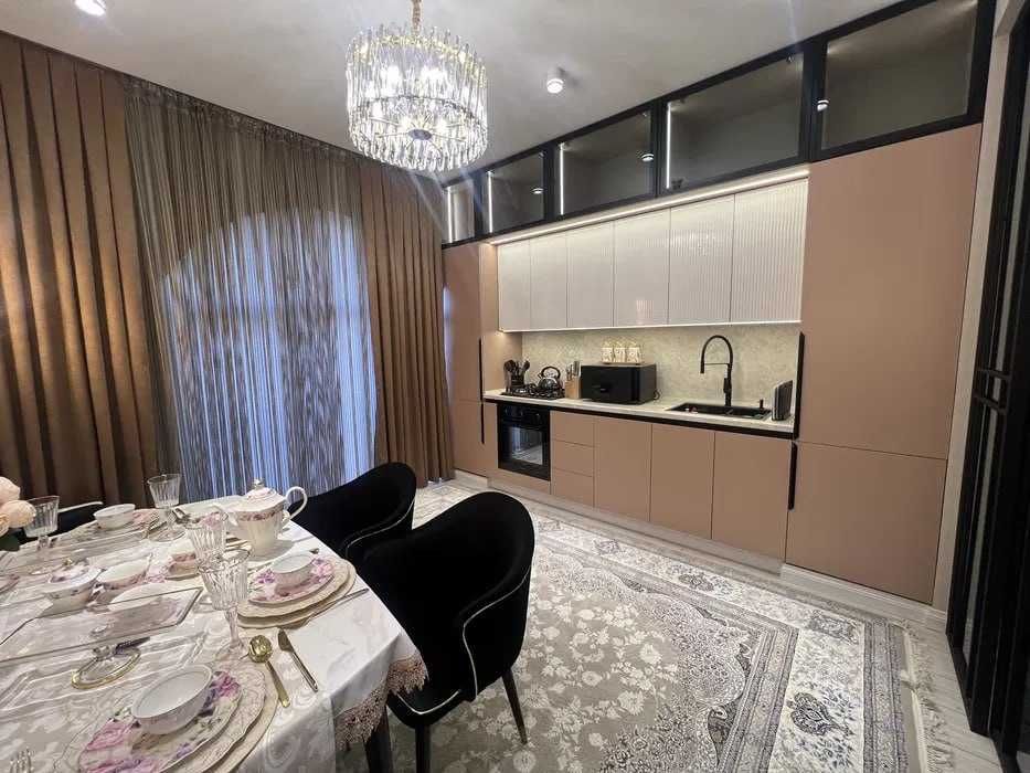 Продаётся Люкс квартира в Жк Borocco, 3-комнат, 84м2, район Юнусабад