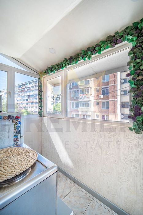 Продава се Двустаен апартамент в Варна, Възраждане 1 - 45 кв.м за 2667 €/кв.м - Снимка #10