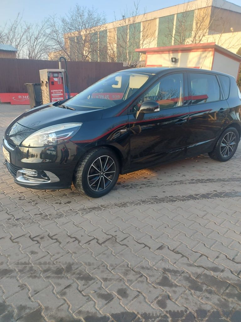 Vând Renaul Scenic X Mode Bose 185682 km 16 Dci cp