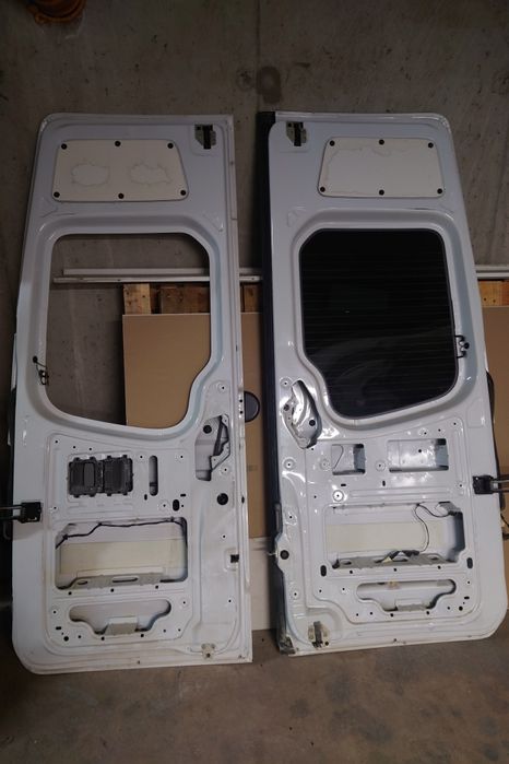 Задни Врати за бус Mercedes Sprinter W906