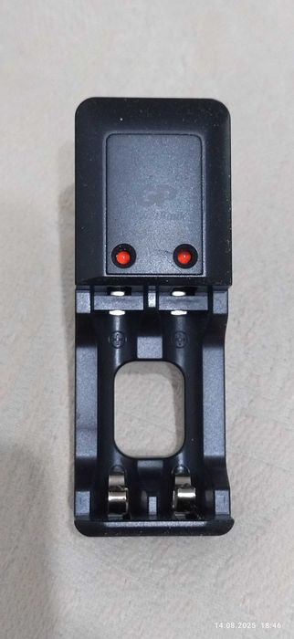 Зарядное устройство для аккумуляторных батареек.