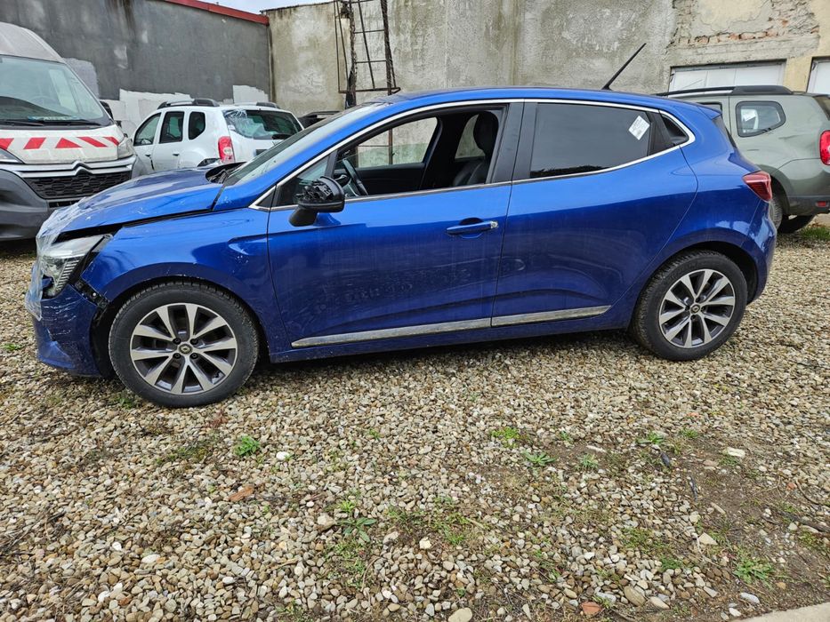 Renault clio 5 an 2020/ full/ benzina/ avariat/ 87000 km